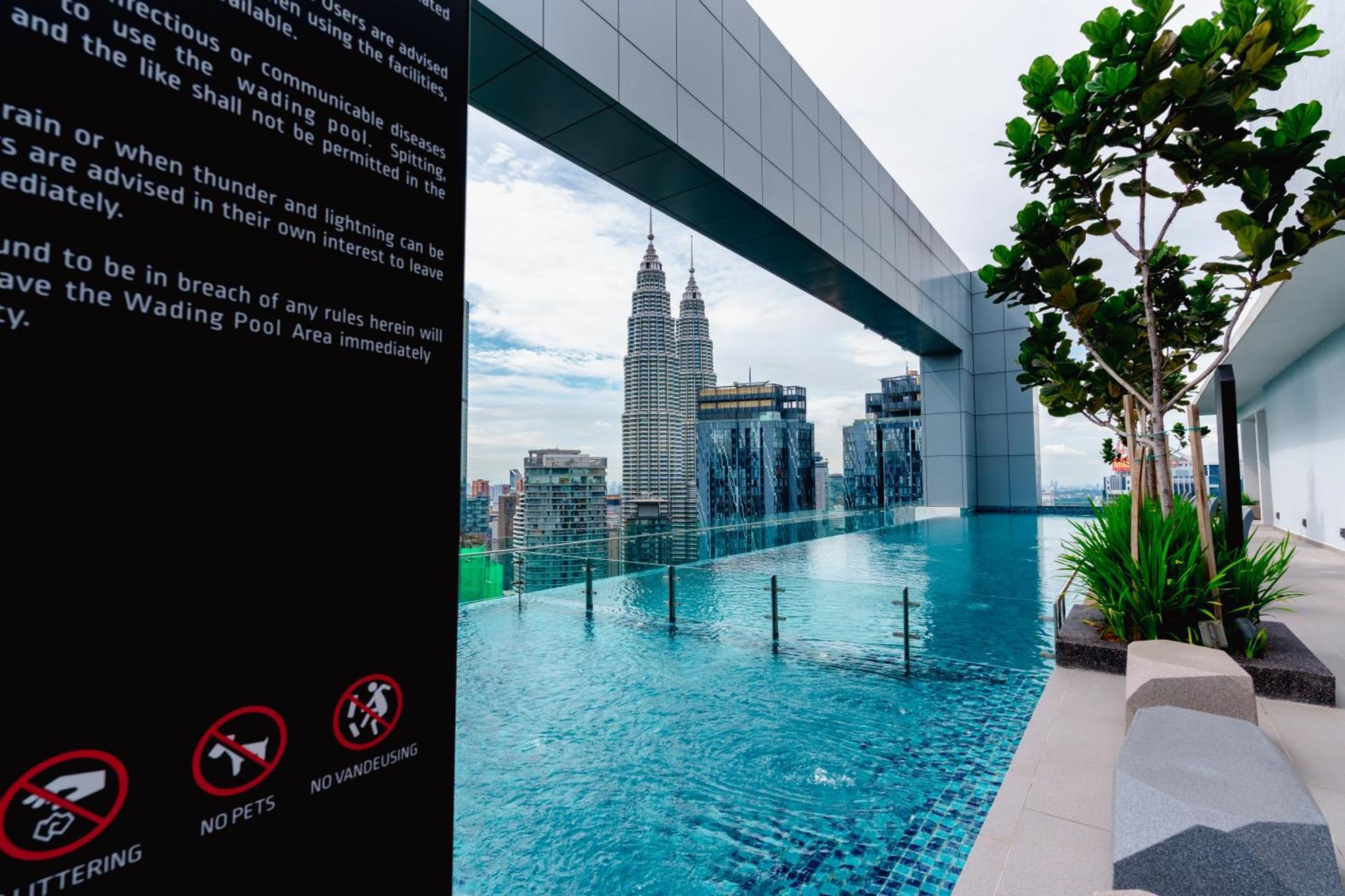 Royce Klcc Kuala Lumpur City Centre By Dormeo Destinations Esterno foto