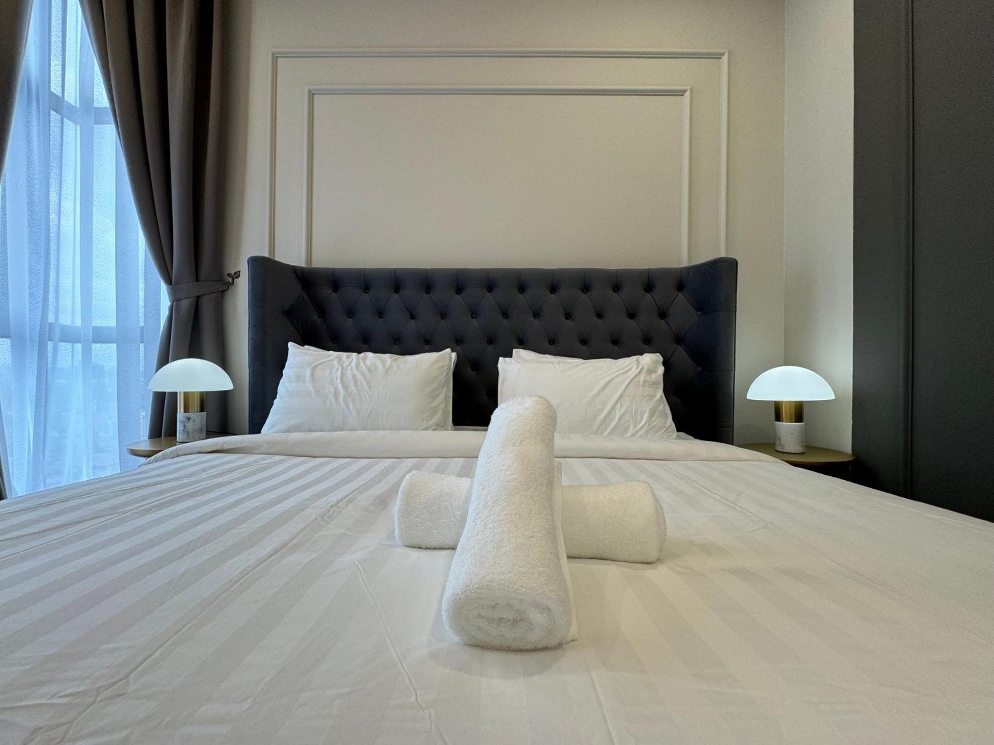 Royce Klcc Kuala Lumpur City Centre By Dormeo Destinations Esterno foto
