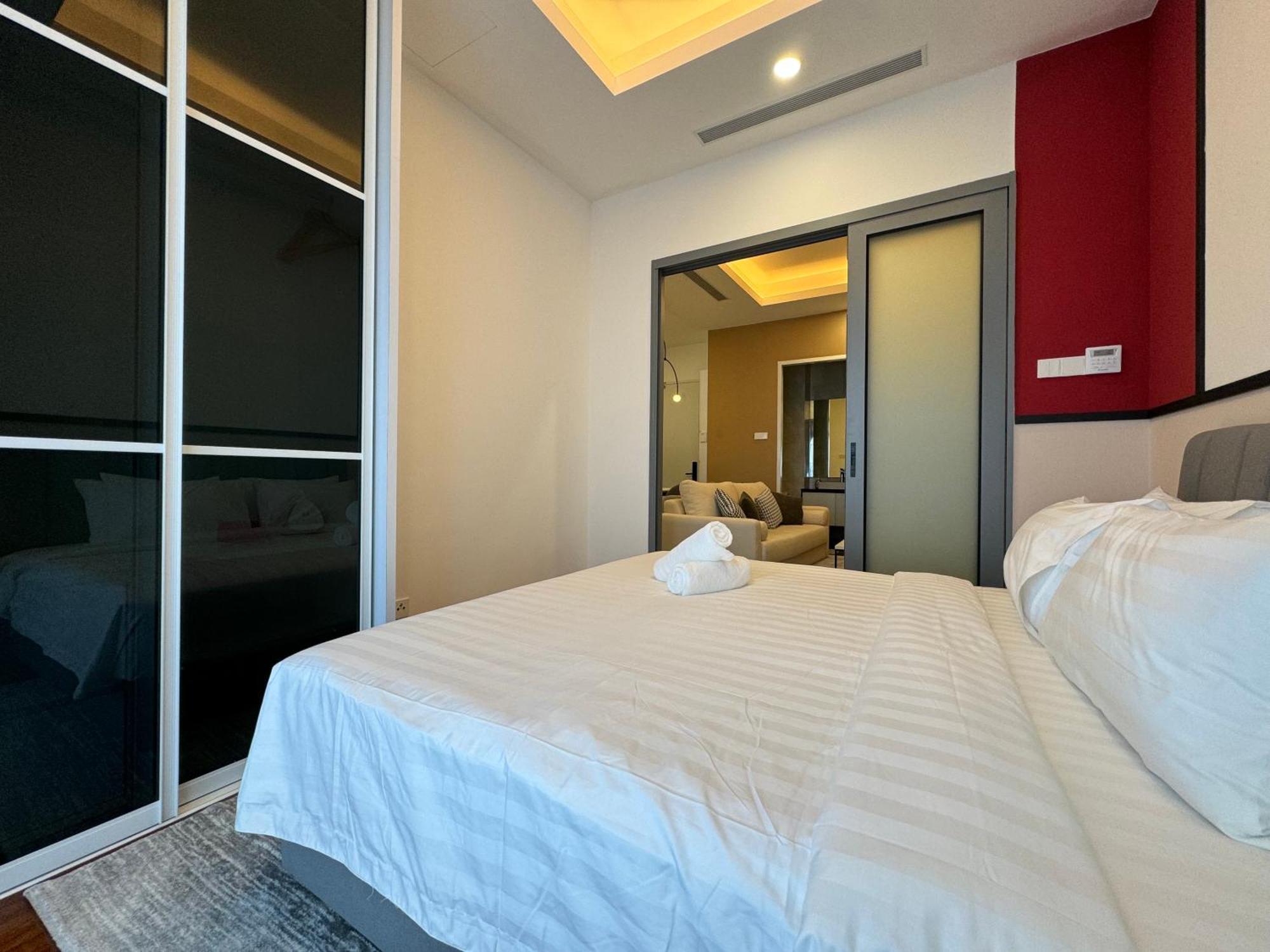 Royce Klcc Kuala Lumpur City Centre By Dormeo Destinations Esterno foto